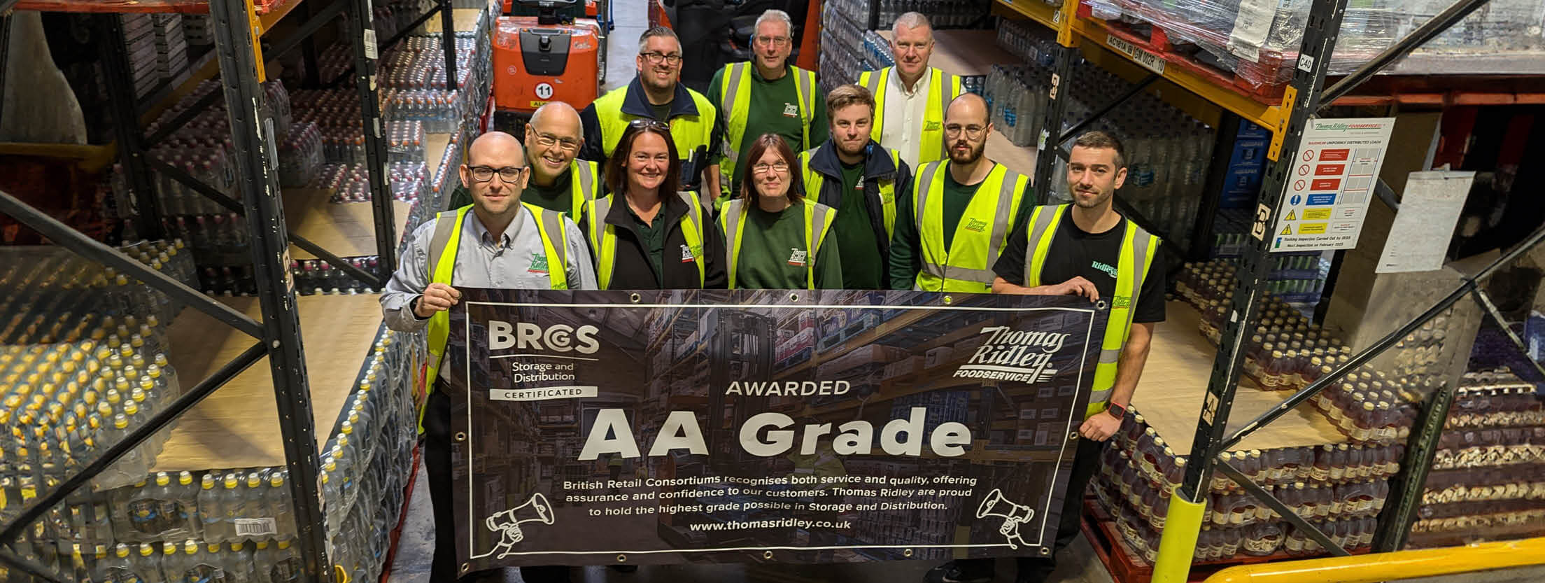 Warehouse Operations team Holding AA Grade rating Banner Warehouse Operations team Holding AA Grade rating Banner