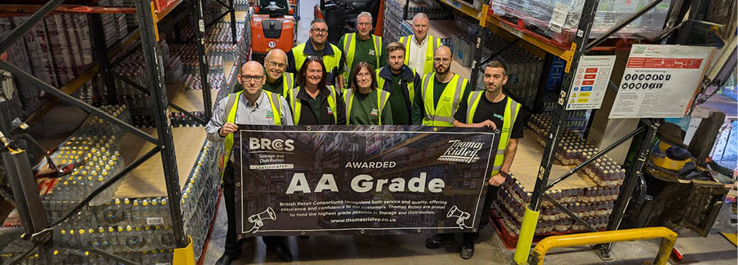 Warehouse Operations team Holding AA Grade rating Banner Warehouse Operations team Holding AA Grade rating Banner